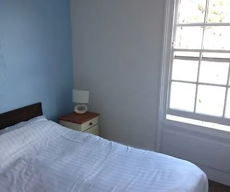 Harbour Moon 3* Looe