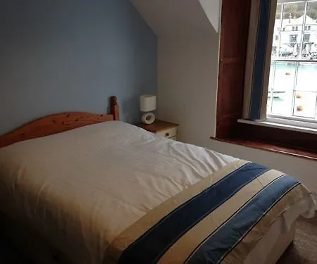 Harbour Moon 3* Looe